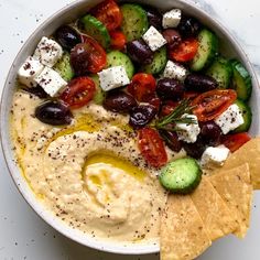 Greek Salad Hummus - The Dish On Healthy Greek Hummus, Salad Hummus, Marinated Feta, Hummus Bowl, Hummus Dip, Resep Salad, Make Hummus, Black Olives, Summer Salad Recipes