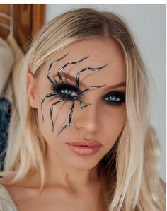 Dark Circus, Creepy Halloween Makeup, Makeup Order, Amazing Halloween Makeup, Halloween Makeup Inspiration, Horror Movie Characters, Holiday Makeup, Halloween Makeup Looks