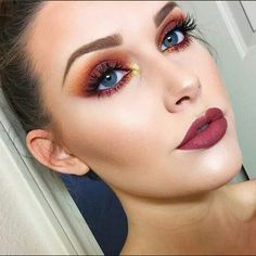 Burnt Orange Eyeshadow, Thanksgiving Makeup Looks, Thanksgiving Makeup, Makeup Cantik, Sleek Makeup, Applying Eye Makeup, Fall Makeup Looks, Gold Eyeshadow