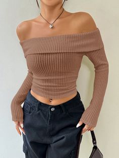 Ladies' Solid Color Off Shoulder Slim Fit Cropped T-Shirt Coffee Brown Casual  Long Sleeve Fabric Plain  High Stretch  Women Clothing, size features are:Bust: ,Length: ,Sleeve Length: Of The Shoulder Shirt, Winter Mode Outfits, Neat Casual Outfits, Winter Fashion Outfits Casual, Concept Clothing, Mens Pants Fashion, Coffee Brown