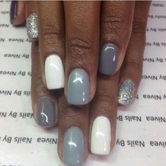 Grey And White Nails Ideas, Gray Winter Nails, Grey And White Nails, Blue Grey Nails, Grey Blue Nails, Gray Nails Ideas, Late Winter Nails, Monochromatic Nails, Thermal Nails