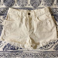 Brandy Melville White Denim Shorts! High Waisted, 4 Button Fly Closure, Super Trendy Fit! I Am Reposhing These And Have Never Worn Them, In Excellent Condition! They Are A Size Small And I Would Recommend Them For A Size 24/25 (They Fit Me And Button But Are A Bit Tight, I Am More 25/26) Brandy Melville Shorts, Trendy Fits, Shorts High Waisted, White Denim Shorts, White Denim, Brandy Melville, Brandy, Denim Shorts, Tights