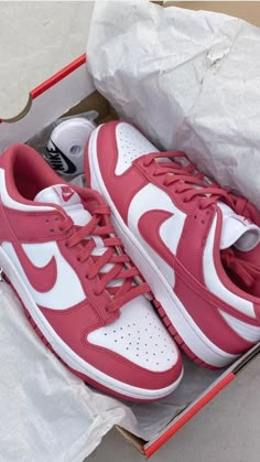 Pretty Shoes Sneakers, Shoes Outfit Fashion, Cute Nike Shoes