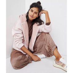 So Soft, Beautiful Icy Pink! Where It Inside Out Too, If You Want! I Also Have A Blue One In Size L. 2341 Women's Winter Outfits, Anthropologie Holiday, Anthropologie Jacket, Sherpa Jacket, Sweater Blouse, Faux Fur Coat, Dress Brands, Winter Outfits, Anthropologie