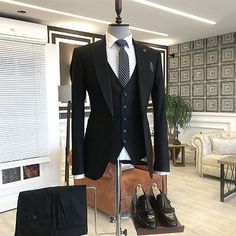 Tailored Tuxedo Suit For Groom, Groom's Double-breasted Suit With Single Button, Tailored Suits For Groom, Luxury Groom Suit In Suiting Fabric, Black Three-piece Suit For Groom With Notch Lapel, Black Tailored Suit For Groom, Black Three-piece Suit With Notch Lapel For Wedding, Black Three-piece Suit With Notch Lapel For Groom, Tailored Black Suit For Groom