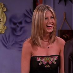 Jenifer Aniston 90s Hair, Jennifer Aniston Hair Friends, Rachel Friends Hair, Pics Of Friends, Jennifer Aniston Hair Color, Rachel Green Hair, Rachel Haircut, Rachel Hair, Jennifer Aniston Hair