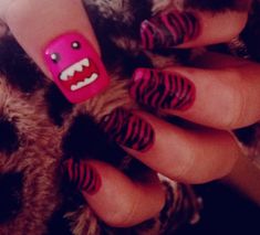 #domo #nailswag #2000sネイル Pink Domo Kun, Domo Nails, Emo Nail Art, Pink Domo, Pin Up Nails, Scene Nails, Zombie Nail Art, Zombie Nails, Domo Kun