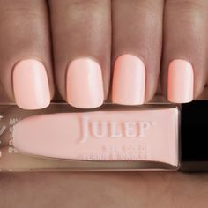 Janet - Pale peach soft focus (semi-matte) Summer Nails Diy, Pedicure Gel, Unghie Nail Art, Peach Nails, Toe Nail Color, Nails Natural, Her Nails, Pale Peach, Pink Nail