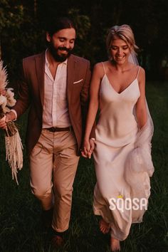 Spaghetti Straps V-neck Simple Beach Wedding Dress QW2693|SQOSA Simple Beach Wedding Dress, Burgundy Prom Dress Long, Simple Wedding Dress Boho, Cheap Wedding Dress Boho, Casual Grooms, Simple Wedding Dress Beach, Simple Beach Wedding, Lavender Prom Dresses, Sparkle Prom Dress