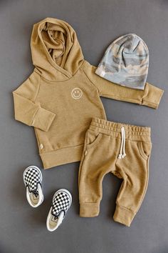 Boys Fall Outfits, Raglan Hoodie, Baby Fits, Baby Hoodie, Smile On, Baby Boy Fashion, Boy Mom