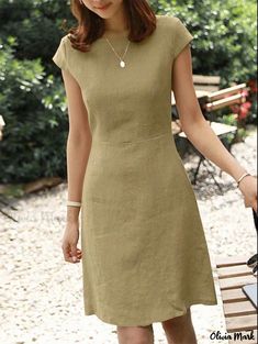 Olivia Mark - Round-Collared, Pure-Colored Cotton and Linen Dress with Hollowed-Out Back Elegant Summer Dresses, Loose Midi Dress, Sundress Summer, Cotton Linen Dresses, Dress Sleeve Styles, Vestidos Vintage, Vestido Casual, Solid Dress, Types Of Dresses