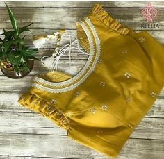 Designer Blouse Ideas, Saree Blouse Ideas, Basic Blouse Designs, Blouse Inspiration, Mustard Blouse, Long Blouse Designs, Paid Promotion, Blouse Ideas