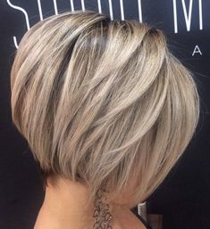 60 Classy Short Haircuts and Hairstyles for Thick Hair in 2024 Short Stacked Bob Haircuts, Hairstyles For Fine Hair, Short Hairstyles For Thick Hair, Short Layered Haircuts, Short Bob Haircuts, Haircut For Thick Hair, Short Blonde