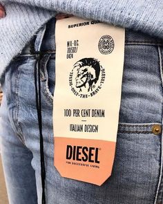 Smelt jij voor de favoriete denims van Renzo Rosso? Founder of Diesel Jeans. Herken ze dit seizoen aan deze stoffen tags. #denimtag… Hang Tag Design, Tag Jeans, Diesel Jeans, Tag Design, Silver Jewelry Handmade, Leather Patches, Hang Tags, Flat Design, Fashion Labels