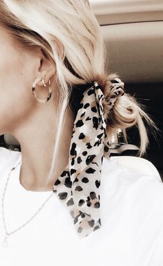 Hairstyles List, Grunge Hair, Kurt Cobain, Half Up, Pretty Hairstyles, Hair Goals, Boho Jewelry