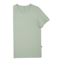 The On-T combines the softness of cotton with Swiss engineering for a tee that goes anywhere and with anything. It's all in the details. Designed to be a perfect fit (without any skin irritation or distracting hard points), On-T's unique back seam and straight-fit cut put the performance into this everyday essential. The organic cotton fibers offer naturally soft, cool, breathable, and sweat-wicking properties. With several colors to choose from, this tee is ideal for active days, travel or post Comfortable Stretch T-shirt For Everyday, Sporty Fitted T-shirt For Everyday, Relaxed Fit Seamless Cotton Tops, Comfortable Seamless Top For Everyday, Cotton Seamless Relaxed Fit Tops, Seamless Cotton Tops With Relaxed Fit, Comfortable Cotton T-shirt For Relaxation, Seamless Cotton Tops For Relaxation, Fitted Organic Cotton Everyday Tops