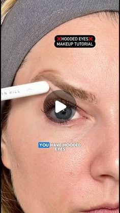 Dung Shui, Make Up Eyes Tutorial, Droopy Eye Makeup, Hooded Eyes Makeup, Hooded Eyes Tutorial, Eyes Makeup Tutorial, Hooded Eye Makeup Tutorial, Natural Eye Makeup Tutorial, Blue Eyes Pop