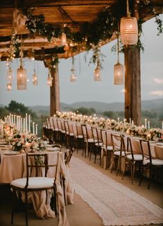 Elegant Wedding Reception Outdoors, Boho Wedding Indoor, Boho Wedding Reception Indoor, Boho Indoor Wedding, Minimal Rustic Wedding, Wedding Reception Ideas Indoor Elegant, Garden Boho Wedding, Dr Wedding, Boho Reception