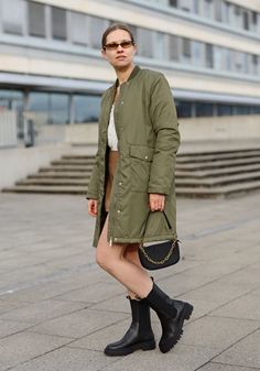 Style Olive Drab & Army Green Clothing With These Unexpected Colors Cargo Outfits Women