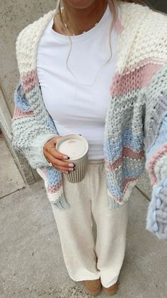 Sweatpant Outfits, Plus Size Aesthetic Outfits, Autumn Fits, Boring Clothes, Winter Fits, Outfit Inspo Fall, Crochet Cardigan, Dream Wardrobe, Daily Outfits