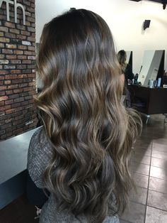 Overgrown Balayage, Light Brown Balayage On Black Hair, Honey Brown Balayage, Dark Hair Pale Skin, Black Hair Ombre, Balayage Ideas, Black Hair Balayage, Perfect Hair Color, Brown Hair Looks