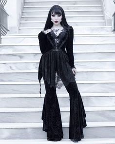 Goth Rockstar Outfits, Female Reaper, Goth Graduation Outfit, Vampire Fashion Women, Goth Barbie, Goth Cowgirl, Gothic Victorian Aesthetic