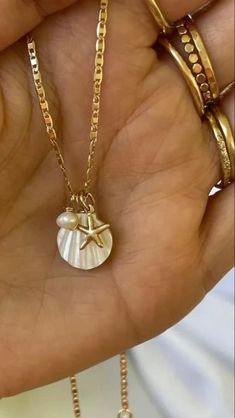 bellzeusch Types Of Jewelry, Jewelry Accessories Ideas, Nail Jewelry, Dope Jewelry, Classy Jewelry, Jewelry Lookbook, Girly Jewelry, Jewelry Inspo, Dream Jewelry