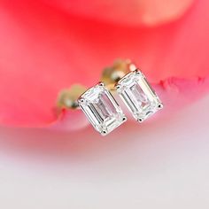 ad eBay - Gold Diamond Earring GLI HRD IGI Lab Created Emerald Cut 1.50 Ct 18K Yellow Stud - Buy Now, click the link (eBay) Emerald Diamond Earrings, Diamond Earring, Emerald Earrings, Fine Earrings, Emerald Diamond, Lab Created Diamonds, Fine Jewellery Earrings, Gold Studs, Lab Grown