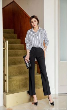 Korean Fashion Work, Korean Fashion Ideas, Dress For Work, Korean Fashion Outfits, Korean Fashion Women, Fashion Dresses Casual, Street Style Chic, Korea Fashion