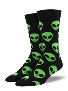 Do you occasionally find the world of fashion a bit alien? Own it! Wear spooky aliens on your feet and you'll soon find out that you're not alone. Alien Socks, Beer Socks, Sock Drawer, Mens Crew Socks, Crazy Socks, Black Socks, Funny Socks, Long Socks, Tube Socks