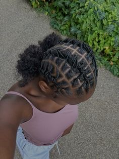 #hairstyles #barreltwist Barella Twist, Barrel Twist Women, Skl Hairstyles, Flat Twist Styles, Barrel Twist, Locs Journey, Dreads Styles For Women, Braided Hairstyles For Black Women Cornrows, Short Locs Hairstyles