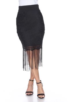 Make a statement in this women's streetwear fringe midi skirt. This eye-catching piece is sure to turn heads with its slim silhouette and fringe trim detailing. Crafted from a lightweight material, this skirt is both comfortable and stylish. Perfect for a night out or a casual day look, this skirt is sure to become a wardrobe staple. Get ready to stand out from the crowd in this stylish and chic piece.  Elastic hem Fringe hem High waist  With this stylish midi skirt featuring a fringe hemline to give you detail and a sophisticated fashion sense, you can have your day and night closet needs catered for!it has a high waist fit to keep you stylish and give a small waist illusion as the elastic waist band keeps the skirt in place as you o by your activities. This is great to be worn to dates,w Fringe Midi Skirt, Stylish Midi Skirt, Pretty Skirts, Stylish Skirts, Women Skirt, Fringe Skirt, Urban Street Style, Swimsuits High Waisted, White Mark