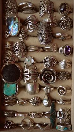 Rings Indian, Grunge Jewelry, Edgy Jewelry, Indie Jewelry, Dope Jewelry, Funky Jewelry, Jewelry Lookbook, Hand Jewelry, Fashion Costume