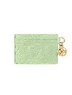 Gender: Women Brand: LOUIS VUITTON Product Name: LV Charm Card Holder Empreinte Monogram Card Wallet Green M83584 Bags Alora Code: 84407782 Origin: France Designer Style ID M83584 Designer Card Holder, Timeless Handbag, Cute Bags, Designer Style, Bags Designer Fashion, Exclusive Bag, New Bag, Buying Gifts, Card Wallet