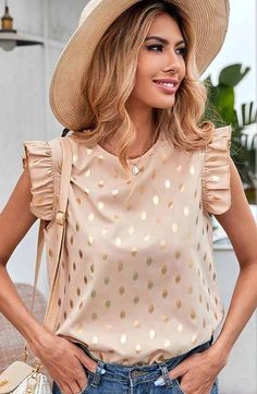 Be the golden star with this polka dot ruffle top. The round neckline gives it a fresh/professional look, while the ruffle sleeve and relaxed bodice make it a little more casual and flirty. You'll be shining all day with the gold dots that make any light dance around the room. Work or errands, there's a star coming your way! Material: 100% Polyester Eras Tour Outfit Ideas, Outfit Formal Mujer, Shirt With Ruffles, Babydoll Blouse, Gold Dot, Polka Dot Shirt, Gold Polka Dots, Polka Dot Blouse, Knitted Tshirt