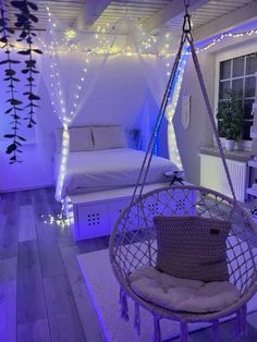 White And Blue Room Aesthetic, Cool Room Ideas Teenagers, Bedroom Ideas For Small Rooms Cozy, Room Organization Bedroom, Dream Bedroom Inspiration, Cool Room Designs, Aesthetic Bedroom Ideas, White Room Decor, Diy Room Decor For Teens