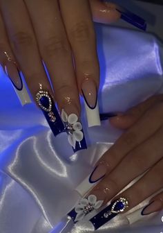 Royal Blue Nails Black Women, Cute Quince Nails, Dark Blue Quince Nails, Quinceanera Nails Blue, Quince Nail Ideas, Blue Quinceanera Nails, White Quince Nails, Blue Quince Nails, Quince Nails Short