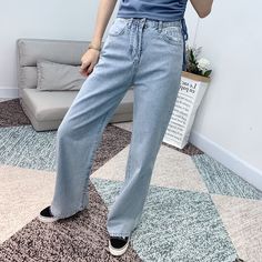 Blue Wide-Leg Denim Jeans | Jisoo - Blackpink S Casual Solid Denim Flare Jeans, Casual Light Blue Cotton Flare Jeans, Casual Solid Denim Jeans, Fashion Chingu, Jisoo Blackpink, Embroidered Jeans, Blackpink Fashion, Wide Leg Denim, Blackpink Jisoo