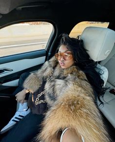 aaliyahjay Aaliyah Jay, Fur Coat Outfit, Spiritual Fashion, Baddie Vibes, Classy Winter Outfits, Winter Fashion Outfits Casual, Girl A, Pretty Stuff