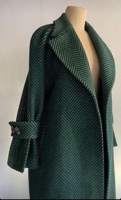 Strange Fashion, Double Take, Mode Mantel, Coat Outfits, Iranian Women Fashion, Abayas Fashion, Stylish Coat, January 19, Green Coat