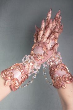 technologic pink arm Joyce Spakman, Candy Makeup, Deco Rose, Fairytale Dress, Fancy Jewelry, Fantasy Jewelry, Hand Jewelry, Steam Punk, Fantasy Clothing