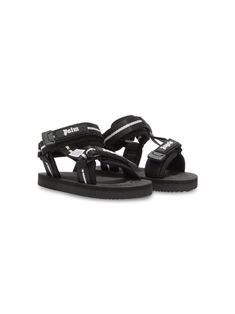 black logo print to the front round open toe front touch-strap fastening branded footbed flat rubber sole Black Sandals With Logo Strap For Summer, Black Open Toe Sport Sandals With Logo Strap, Black Sporty Sandals With Adjustable Strap, Casual Black Sandals With Logo Strap, Black Logo Sandals For Summer, Black Sport Sandals With Logo Strap For Summer, Black Sandals With Buckle Closure For Streetwear, Black Buckle Sandals For Streetwear, Black Buckle Closure Sandals For Streetwear