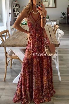 Celeste Boho Printed Strap Elastic Waist Maxi Dresses – roschic Bohemian Print Dress, Vacation Maxi Dress, Look Boho Chic, Beach Dress Summer, Maxi Rok, Bohemian Print, Maxi Robes, Styl Boho, Slip Skirt