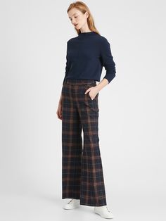 High-Rise Slim Wide-Leg Pant | Banana Republic Wide Leg Pants Outfit Work, Fashion Brenda, Petite Business Casual, Pants Outfit Work, Contemporary Clothes, Winter Trousers, Wardrobe Planning, Classic Wardrobe, Winter Outfits For Work