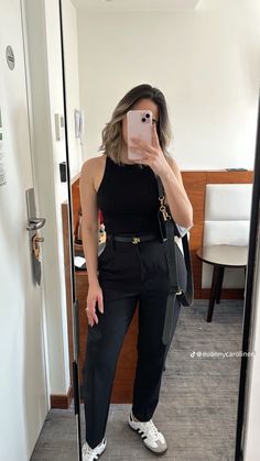 Casual Oufits, Samba Outfit, Smart Casual Work Outfit, Look Office, Professional Outfits Women, Business Outfits Women, Fresh Outfits, Elegante Casual, Classy Work Outfits