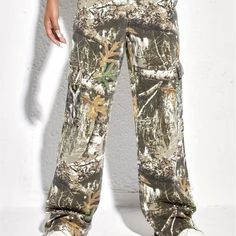 High Waisted Straight Jeans. Women’s Forest Print Cargo Pants. Size L. Cotton/Polyester. High Waisted Straight Jeans, Straight Jeans Women, Forest Print, Jeans High Waisted, Jeans Women, High Waist Jeans, Straight Jeans, Cargo Pants, Straight Leg