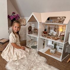 Doll House Rooms Ideas, Toddler Dollhouse, Doll House Makeover, Happy Hobbies, French Doll House, Magical Nursery, Dollhouse Makeover, Ikea Dollhouse, Pink Dollhouse