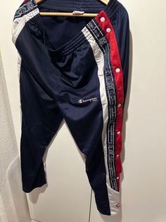 Champion jogging pants size L Trunk  Good condition Training Pants, Jogging Pants, Sport Fitness, Trunk, Jogging, Favorite Outfit, Art Collection, Bathing Beauties, Germany