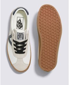 Sneaker Trends, Casual Tennis Shoes, Casual Shoes For Men, Low Top Shoes, Vintage Vans, Mens Essentials, Low Top Sneakers, Shoe Obsession, Side Stripe