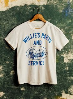 imogene + willie · the "parts and service" tee Retro Tee Design, Parks Project Tees, Vintage Shirt Designs Graphic Tees, Men’s Graphic Tees, Cool Tshirt Designs Graphic Tees, Vintage Tee Outfit, Vintage Graphic Art, Imogene And Willie, Vintage Ringer Tee